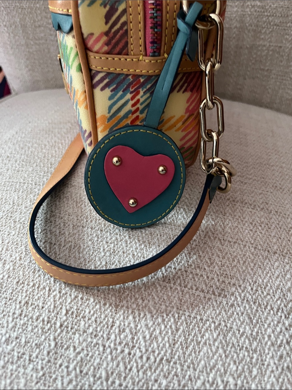 NWT Dooney & Bourke Multicolor Plaid Crossbody with Teal Trim and Pink Heart Tag - Picture 6 of 8